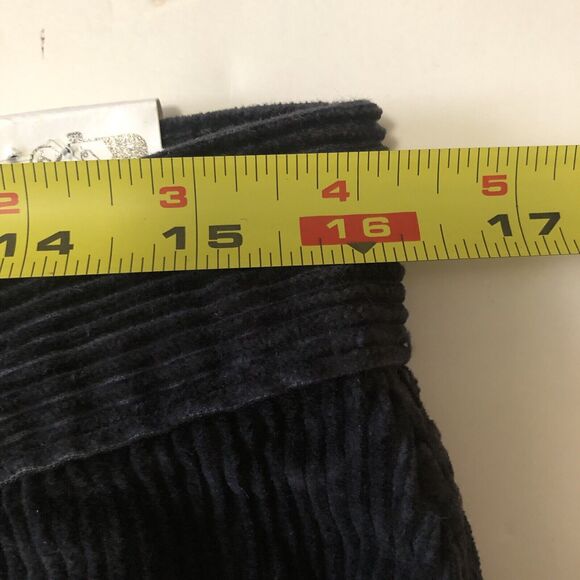 Levi's Womens Black /Dark Blue Hue Corduroy Straight Leg Pants 30x30 NWT - Picture 5 of 16